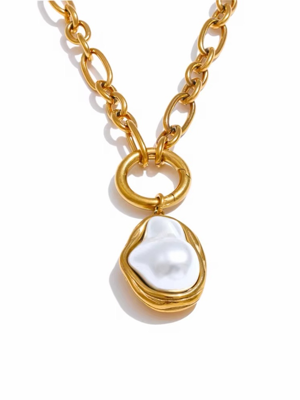 18K Gold Plated Chunky Faux Baroque Pearl Pendant Necklace •